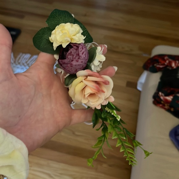 Gorgeous dog flower crown - Picture 1 of 3